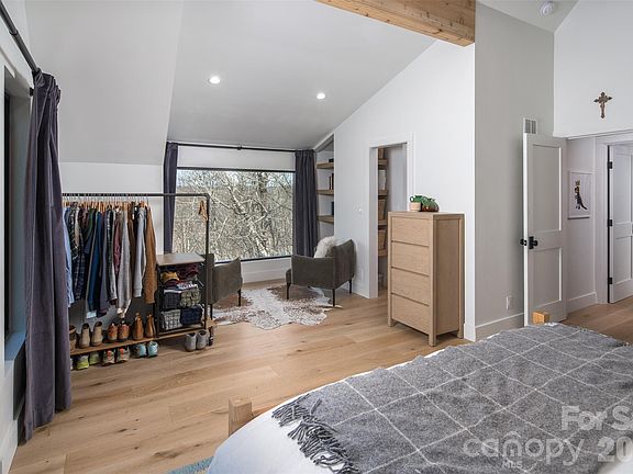 14th image of this home