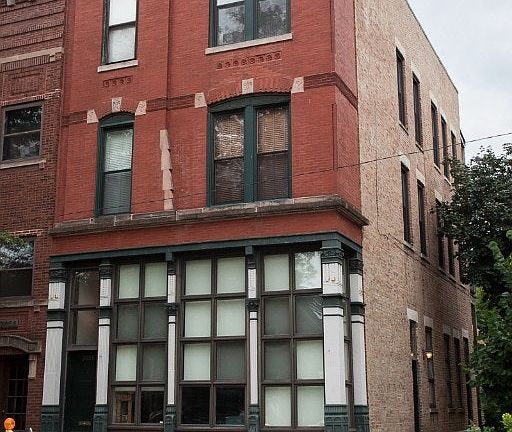 4th image of 1037 W Dickens Ave #2