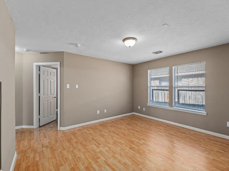 7206 Hollow Field Ln — Photo 16