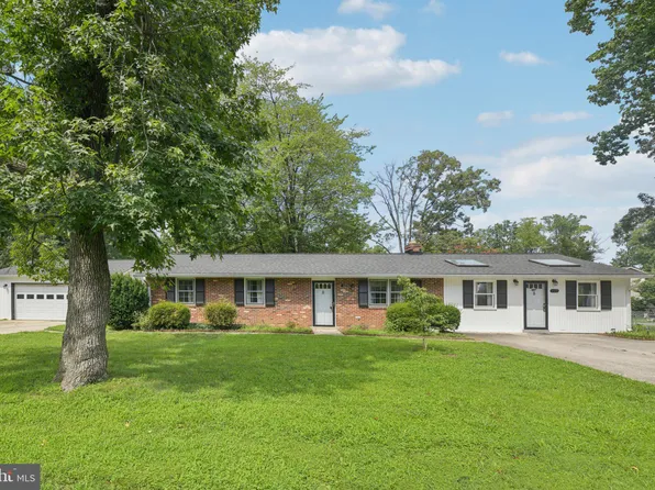 916 Edgewood Rd, Edgewater, MD 21037