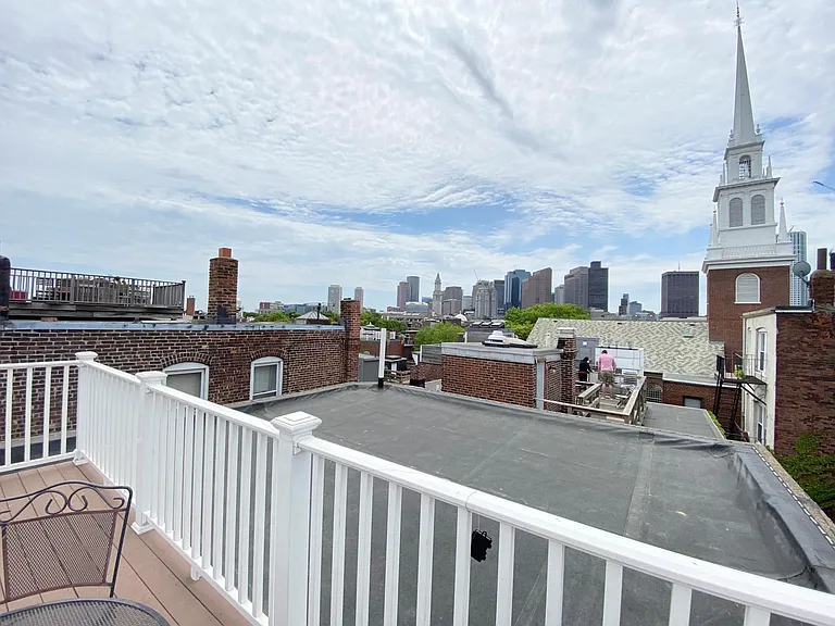 38 Charter St #4 — Photo 18