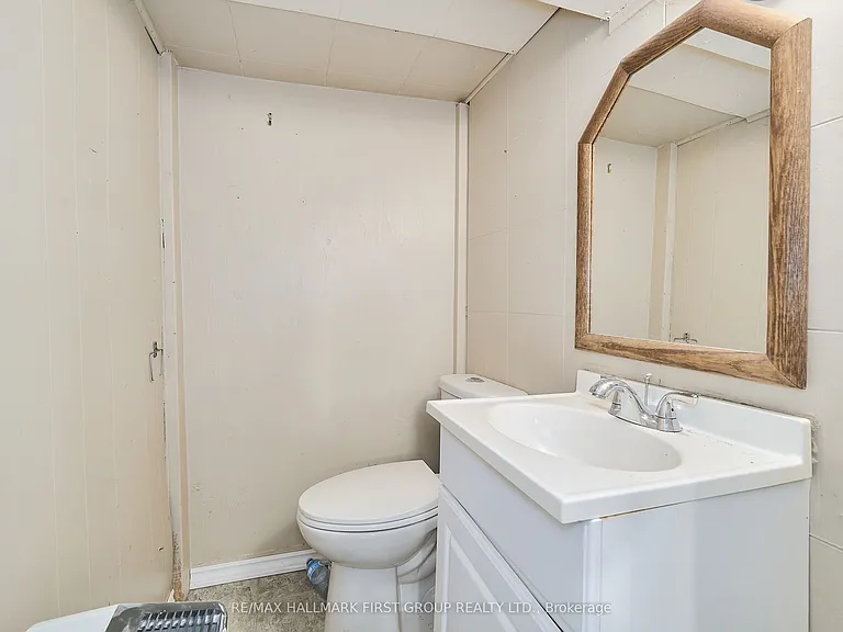 314 Nassau St — Photo 33