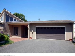 538 Town Farm Rd, Oakland, ME 04963