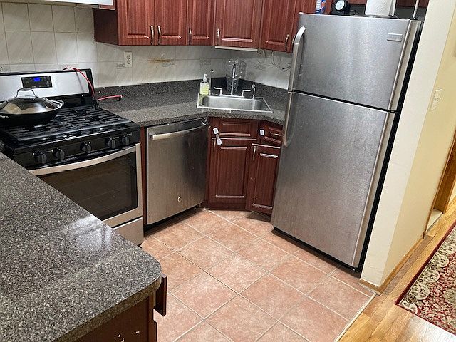 1st image of 83-29 Talbot St #2