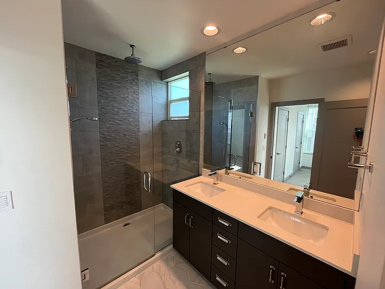 6230B Corson Ave S #6230B — Photo 4