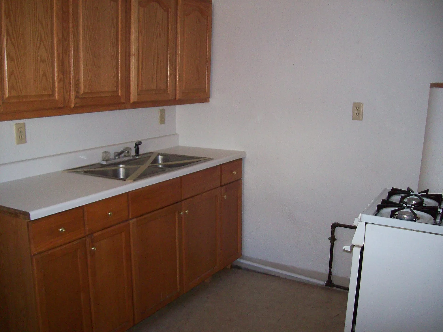 1 bed, $650 — Photo 2