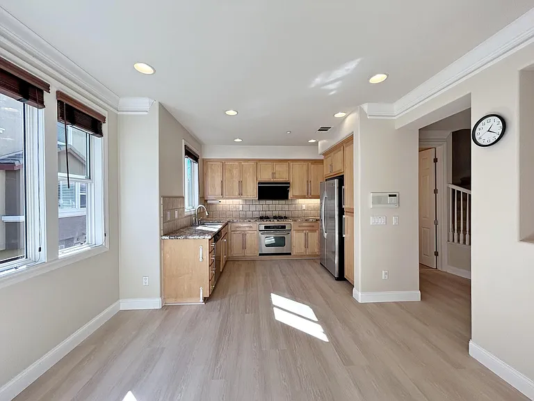1266 Avenida Benito — Photo 9