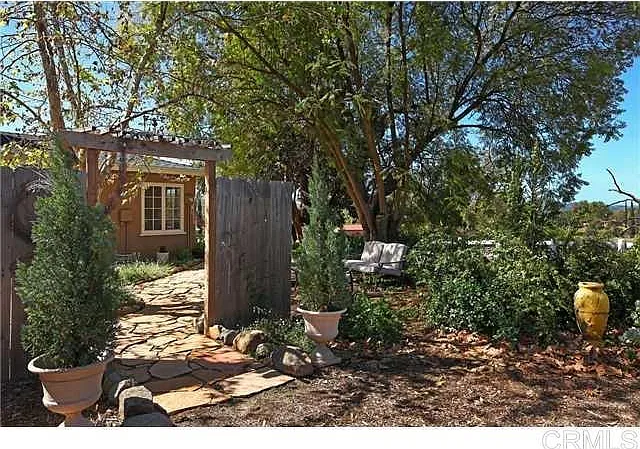 14946 Fruitvale Rd — Photo 6