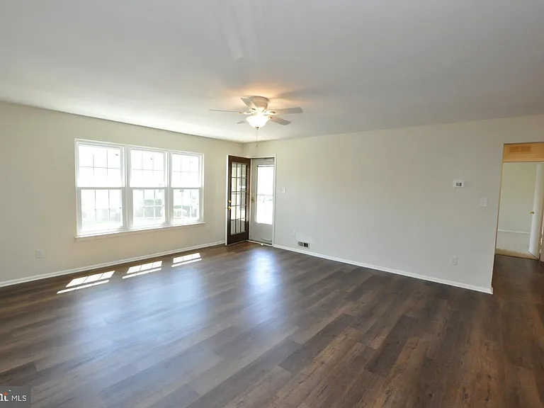 4208 Adelaide Dr #B — Photo 6