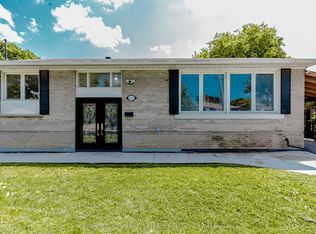 215 Jeffcoat Dr N, Toronto, ON M9W 3E2