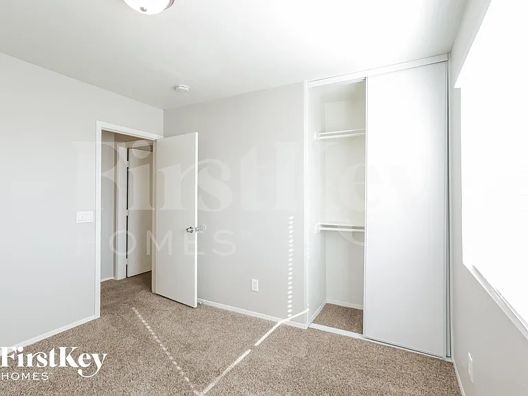 16136 W Desert Bloom St — Photo 12
