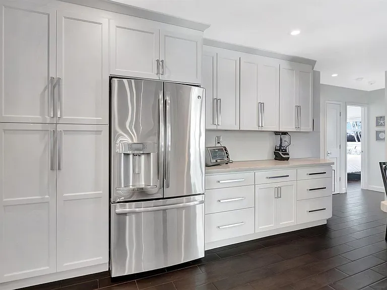 855 Berkeley St — Photo 14