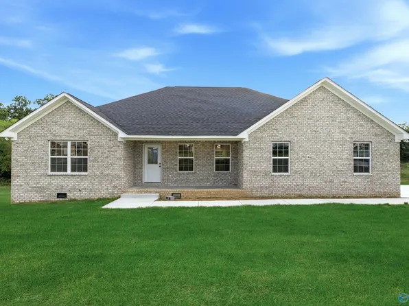 270 County Road 1982, Crossville, AL 35962