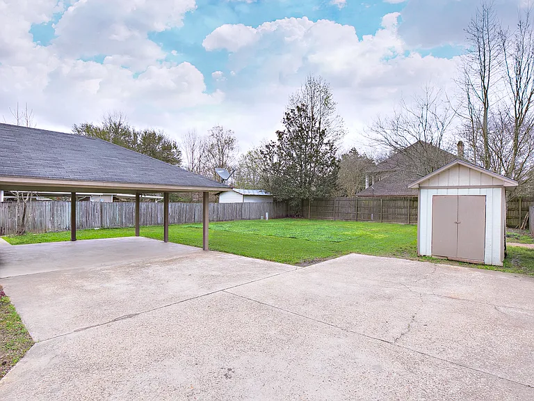 1138 Brookhollow Dr — Photo 20