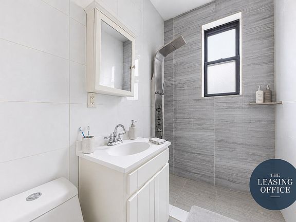 3rd image of 236 W 135th St APT 4C