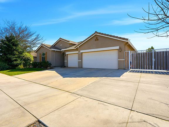 4th image of 3531 W Perez Avenue