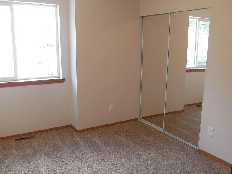 901 Bowers Dr — Photo 11