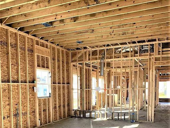 3rd image of 503 Turnberry Way