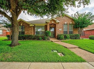 1249 Valley Oaks Dr, Lewisville, TX 75067