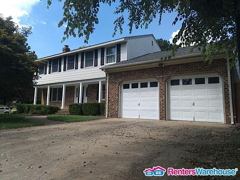 1st image of 833 Moffat Ln
