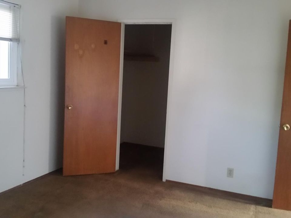 1st image of 3760 Peacock Ct APT 3