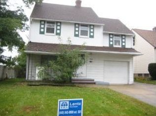 20503 Gardenview Dr, Maple Heights, OH