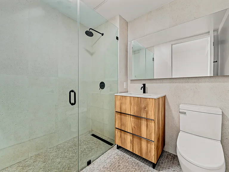 828 Metropolitan Ave #8L — Photo 9