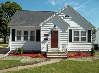 1453 Bertch Ave, Waterloo, IA 50702