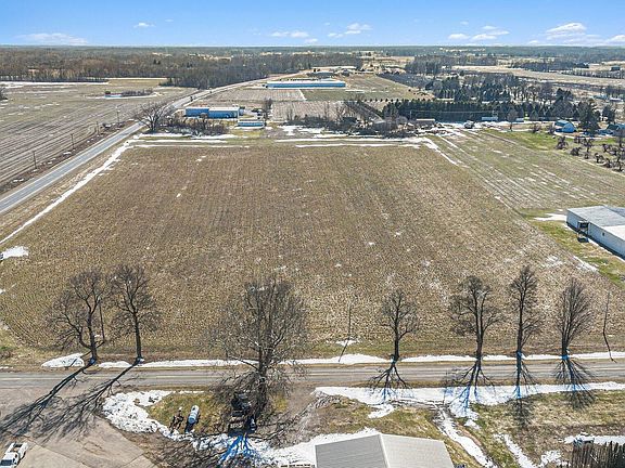 4th image of W Eureka Rd