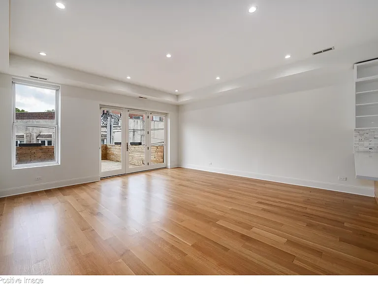 2216 N Lincoln Ave #2C — Photo 7