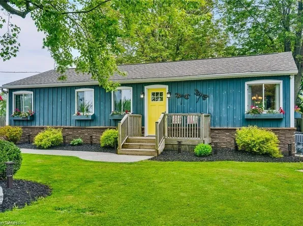 8 Beach Rd, Haldimand County, ON N0A 1K0