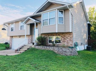 5260 Summerfield Dr, Imperial, MO 63052