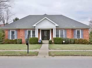 8113 Regency Woods Way, Louisville, KY 40220