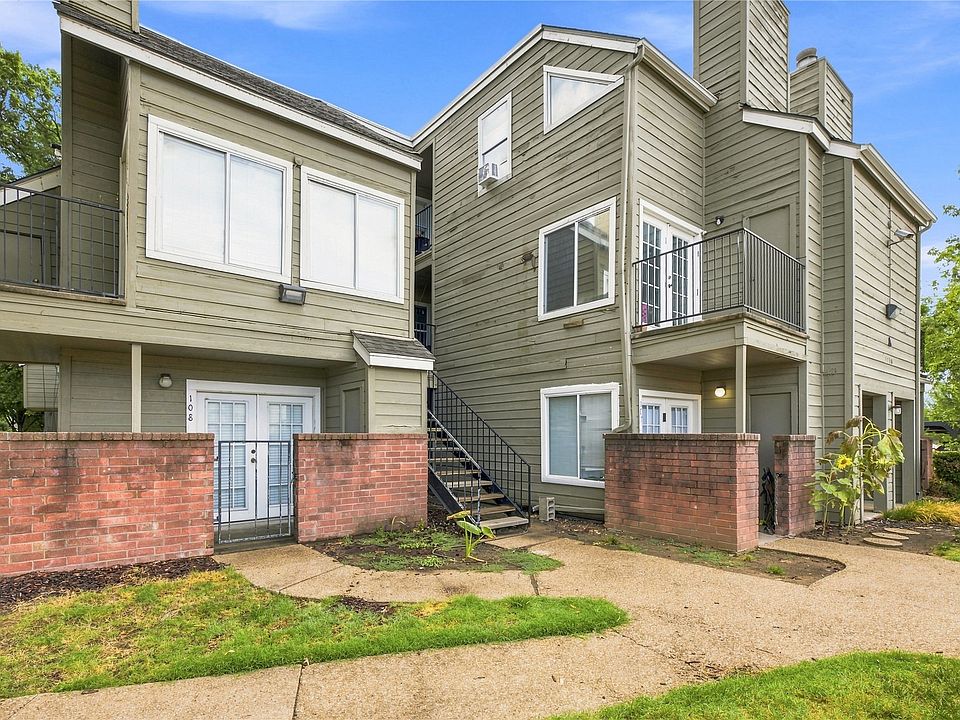 1st image of 1730 E 67th St #301