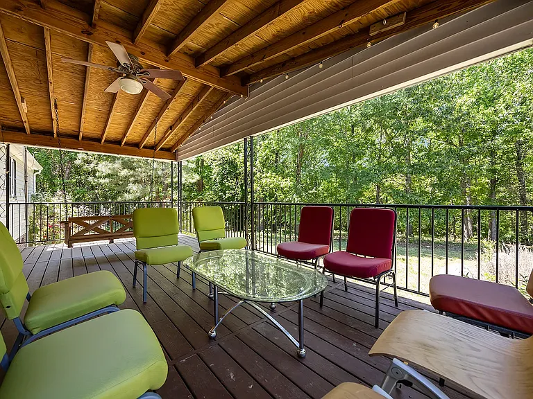 290 Thomas Cash Rd — Photo 21