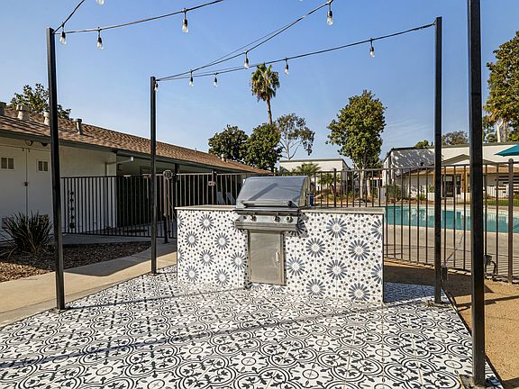 3rd image of 3917 Conrad Dr APT G08