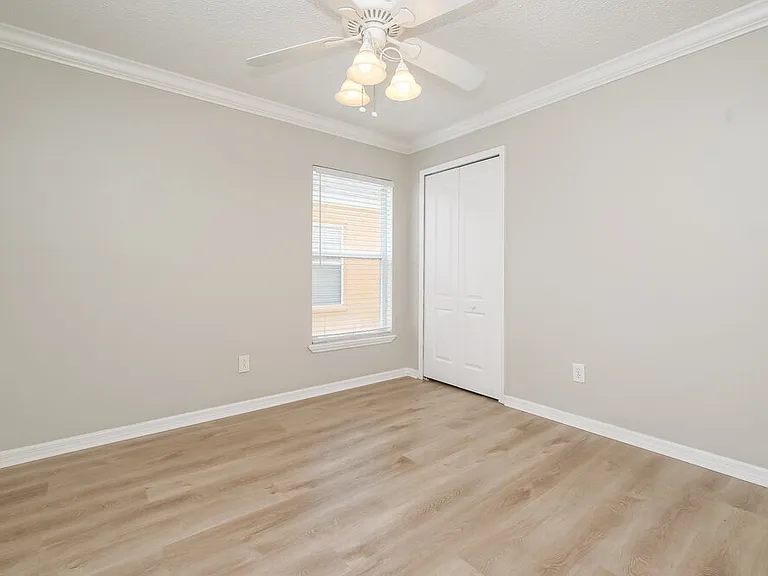 10408 Hallmark Blvd — Photo 13