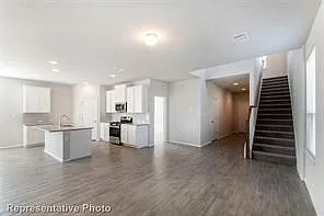 117 Crescent St — Photo 6