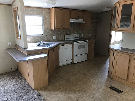 3rd image of 916 Turney Ln