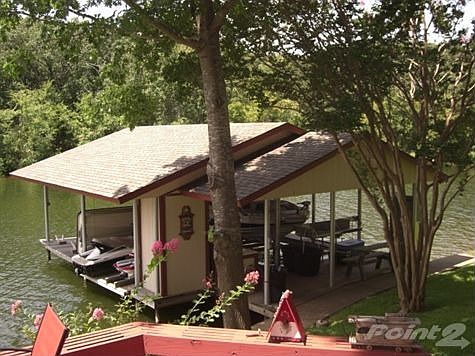57513 Boat house 1