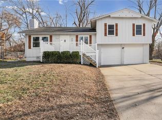 3901 E 107th Ter, Kansas City, MO 64137