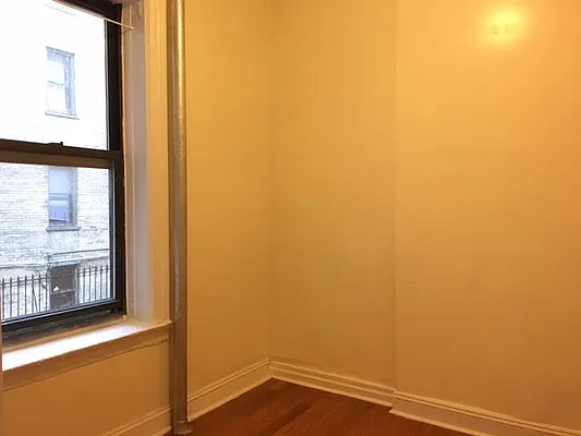 Rented by Lang Realty LLC | media 8