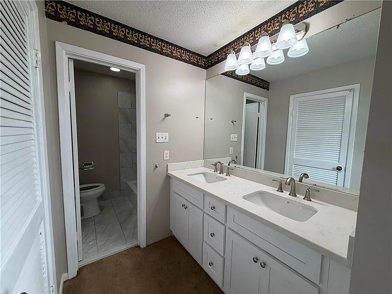 532 Oakwood Dr — Photo 13