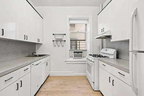 Rented by Compass | media 4