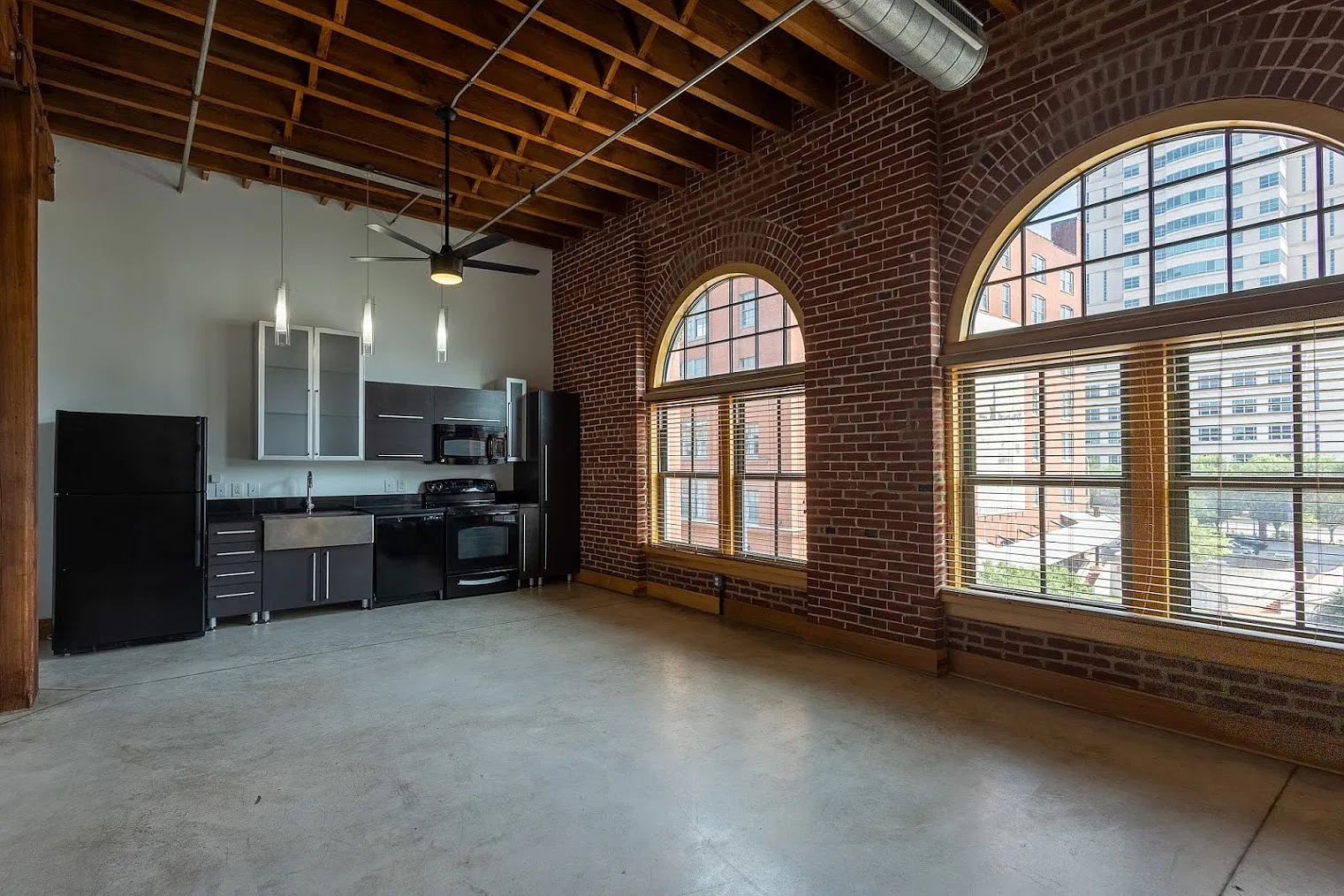 1 bed, 894 sqft, $950 — Photo 1