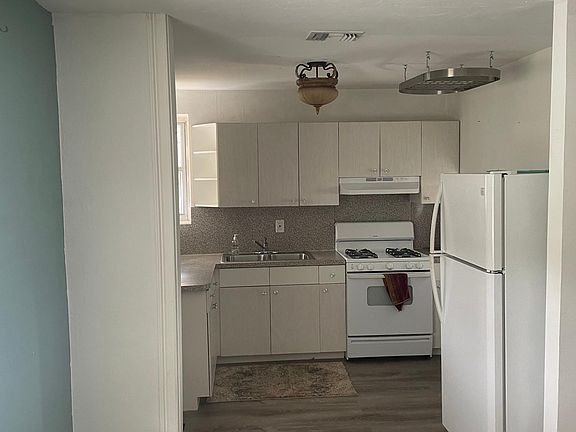 5th image of 509 Worthmore Dr