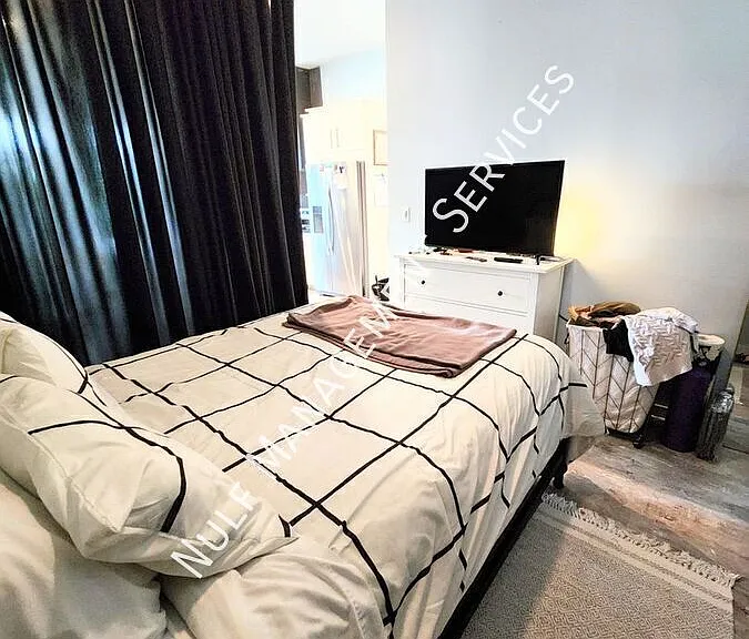 6026 Butler St #1 — Photo 5