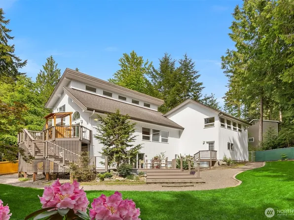 8199 NE Mabrey Lane, Bainbridge Island, WA 98110