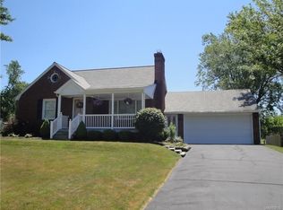 4829 Meadow Ln, Hamburg, NY 14075