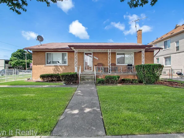 6509 Pinehurst St, Dearborn, MI 48126